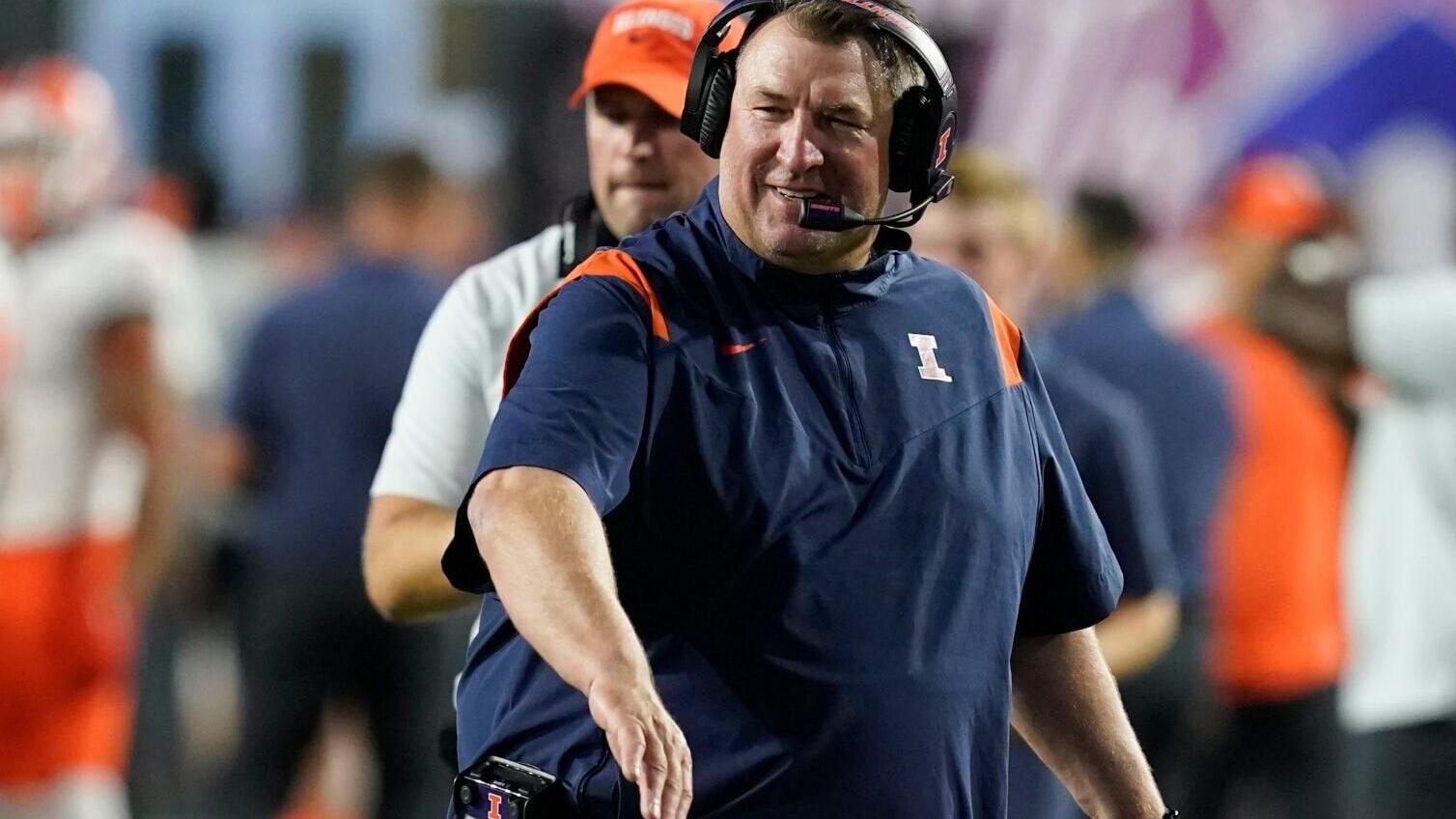 Bielema named to watch list for prestigious coaching award